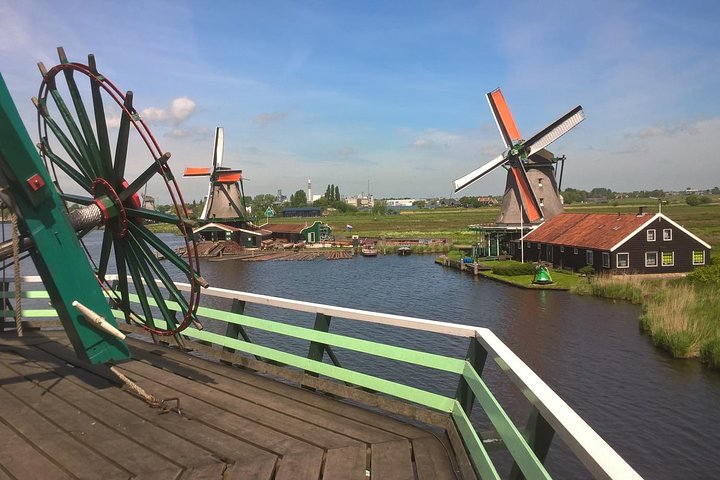 Visite des Moulins de Zaanse Schans, sabots et fromage hollandais en petit groupe depuis Amsterdam | wizardtrip