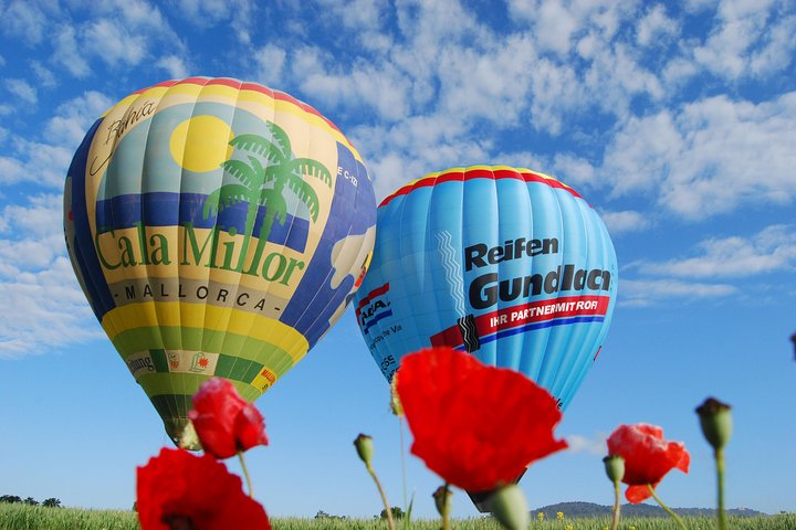 Solopgangsflyvning i luftballon over Mallorcas naturskønne landskaber, Spanien, foto 7 | wizardtrip