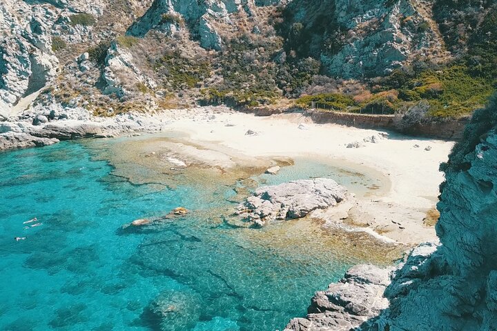 Bådtur langs den fantastiske kystlinje ved Tropea og Capo Vaticano, Italien, foto 23 | wizardtrip