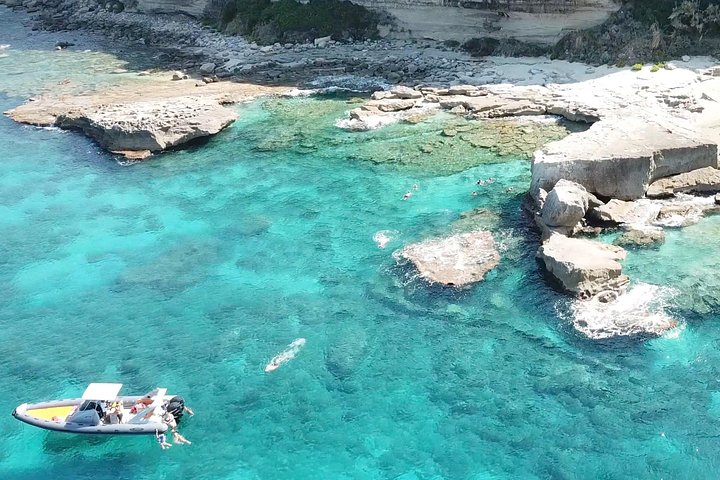 Bådtur langs den fantastiske kystlinje ved Tropea og Capo Vaticano, Italien, foto 34 | wizardtrip