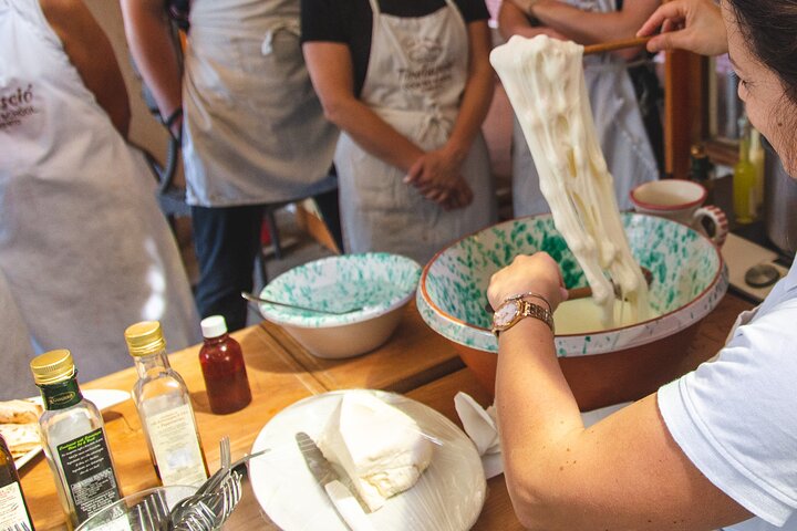 Praktischer Pizzakurs in Sorrent, Italien, mit Weinprobe und lokalen Zutaten, Foto 6 | wizardtrip