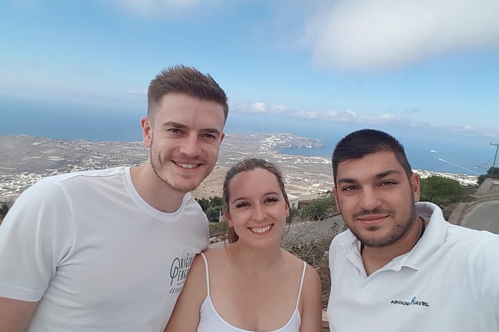 Anpassad privat tur som utforskar Santorinis byar, stränder och vyer över kalderan, foto 29 | wizardtrip