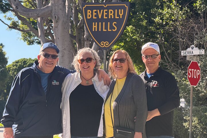 Explore Los Angeles, Hollywood, and Beverly Hills on a multimedia sightseeing tour, photo 7 | wizardtrip