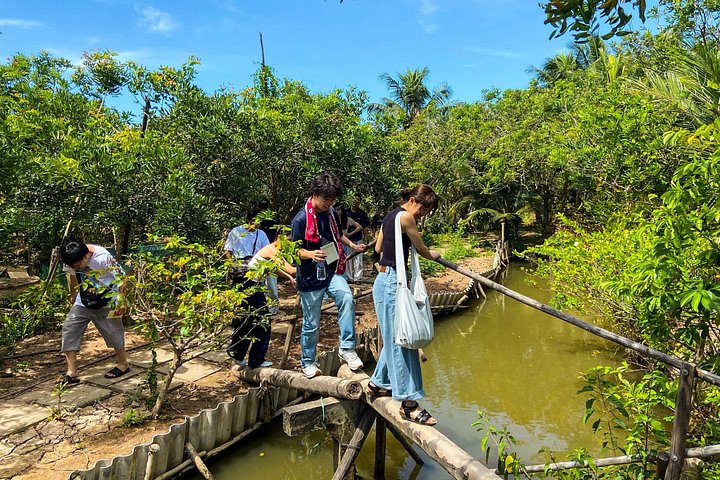 Liten grupptur som utforskar Mekongdeltat med båtturer, lokala verkstäder och kulturella upplevelser i Vietnam, foto 28 | wizardtrip