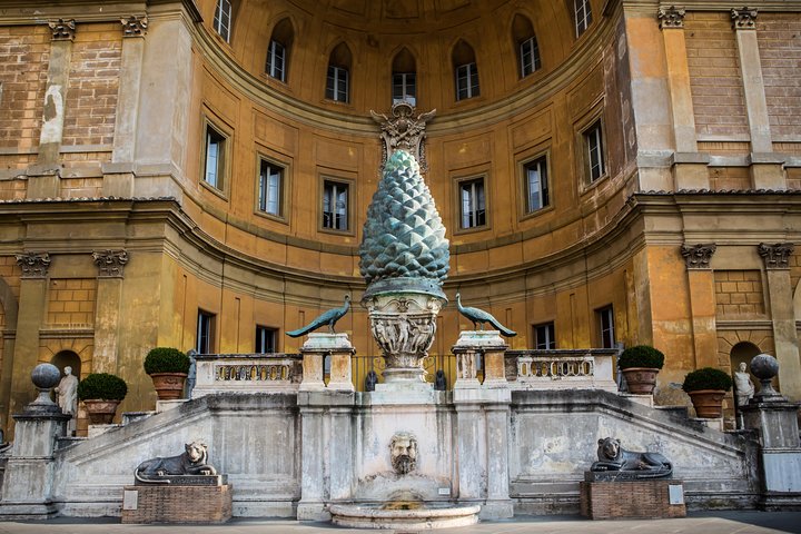 Tour guiado por los Museos Vaticanos, Capilla Sixtina y Basílica de San Pedro en Roma, foto 8 | wizardtrip