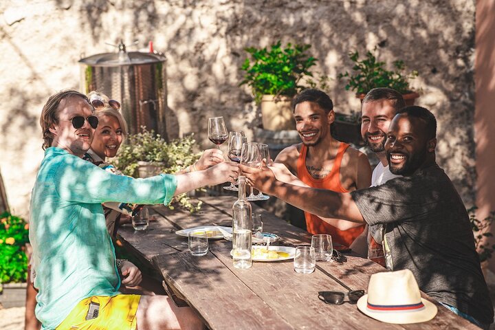 Day trip to Krka Waterfalls from Split, including wine tasting and boat ride, photo 1 | wizardtrip
