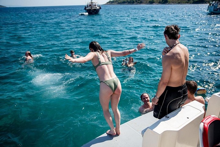 Snabbåtstur till Blå lagunen och öar från Split, Kroatien, med bad och natursköna vyer, foto 8 | wizardtrip