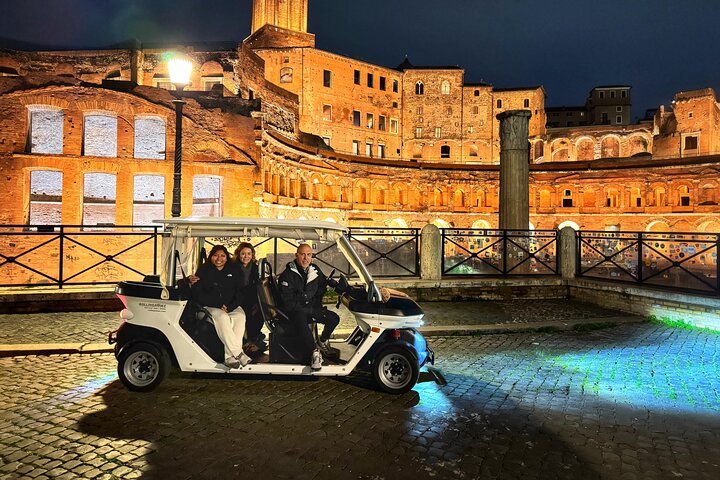 Visite privée de Rome en voiturette électrique des monuments et des rues cachées, photo 11 | wizardtrip