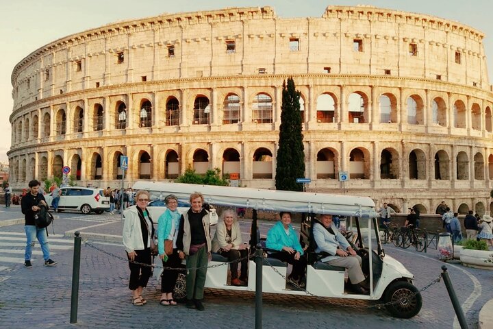 Visite privée de Rome en voiturette électrique des monuments et des rues cachées, photo 13 | wizardtrip