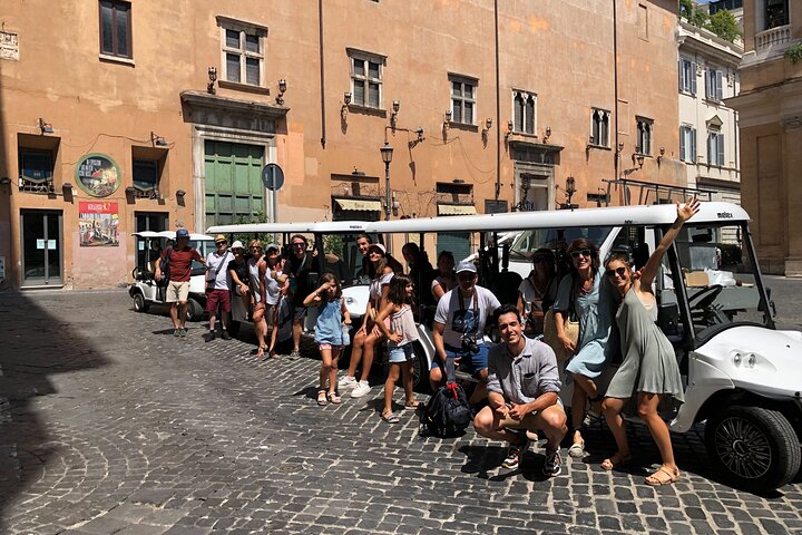 Visite privée de Rome en voiturette électrique des monuments et des rues cachées, photo 17 | wizardtrip