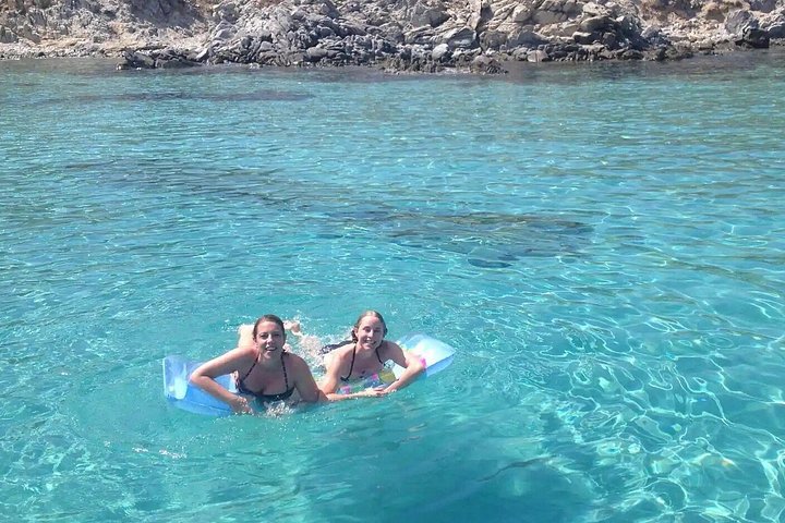 Seiltur med seilbåt fra Mykonos til Rhenia og Delos, med svømming, snorkling og historiske turer, foto 19 | wizardtrip