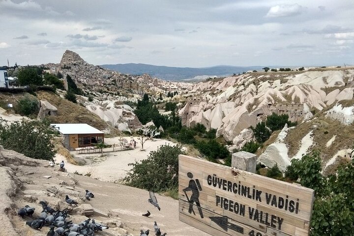 Explorez les formations géologiques uniques de la Cappadoce, les villes souterraines et les anciennes églises rupestres lors d'une visite guidée, photo 12 | wizardtrip