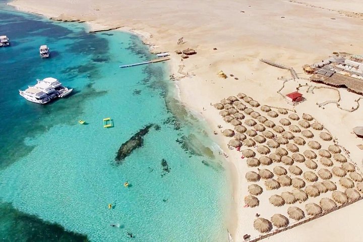 Disfruta de un lujoso crucero en yate a la Isla Orange Bay desde Hurghada, con snorkel, almuerzo y relax en la playa, foto 25 | wizardtrip