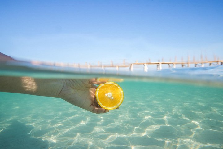 Disfruta de un lujoso crucero en yate a la Isla Orange Bay desde Hurghada, con snorkel, almuerzo y relax en la playa, foto 37 | wizardtrip