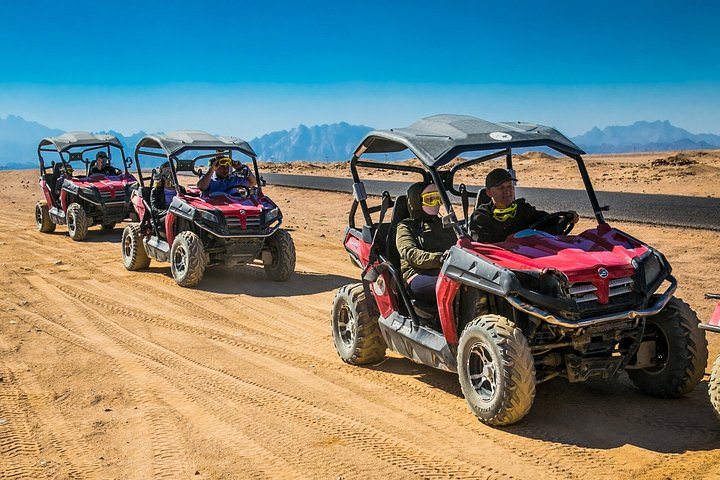 Fyrhjuling och kamelrittsäventyr i Sharm El Sheikhs öken med beduinmiddag och show, foto 24 | wizardtrip