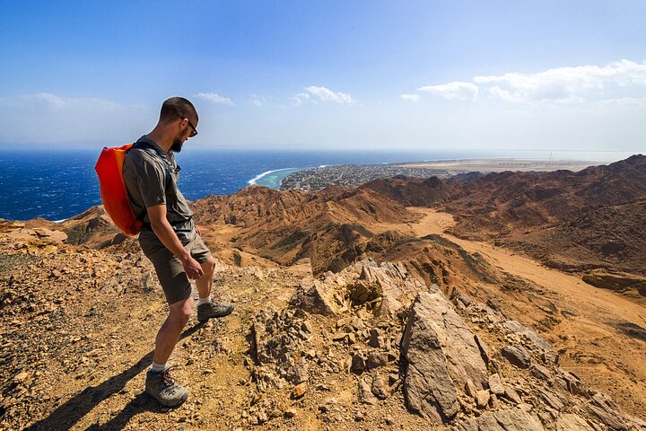 Upplev den livfulla Färgade kanjonen, snorkla i Blå hålet och njut av en kameltur i Dahab på detta Sinaiäventyr från Sharm El Sheikh, foto 11 | wizardtrip