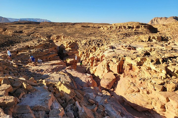 Upplev den livfulla Färgade kanjonen, snorkla i Blå hålet och njut av en kameltur i Dahab på detta Sinaiäventyr från Sharm El Sheikh, foto 37 | wizardtrip
