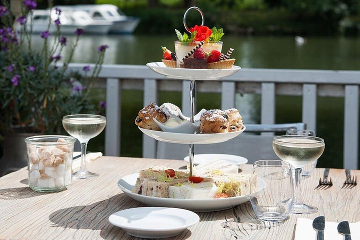 Savourez un thé de l'après-midi lors d'une croisière panoramique sur la Tamise à Oxford, en Angleterre, photo 8 | wizardtrip