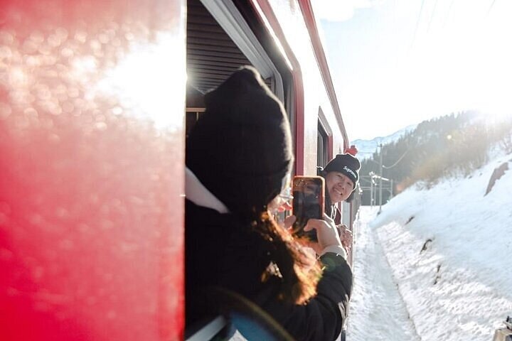 Schilderachtige treinreis door de Zwitserse Alpen vanuit Milaan, met het Comomeer en de Bernina Rode Trein, foto 20 | wizardtrip