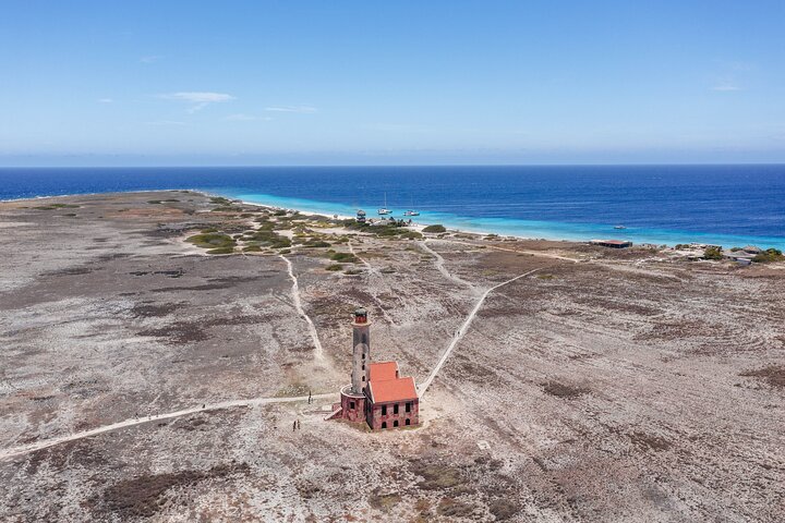 Gita di un giorno all'isola di Klein Curacao con catamarano, snorkeling, spiagge e pranzo BBQ, foto 10 | wizardtrip