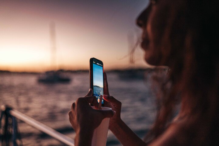 Nyd et solnedgangscruise på Curaçao med drikkevarer og snacks, sejl forbi Willemstad, foto 2 | wizardtrip
