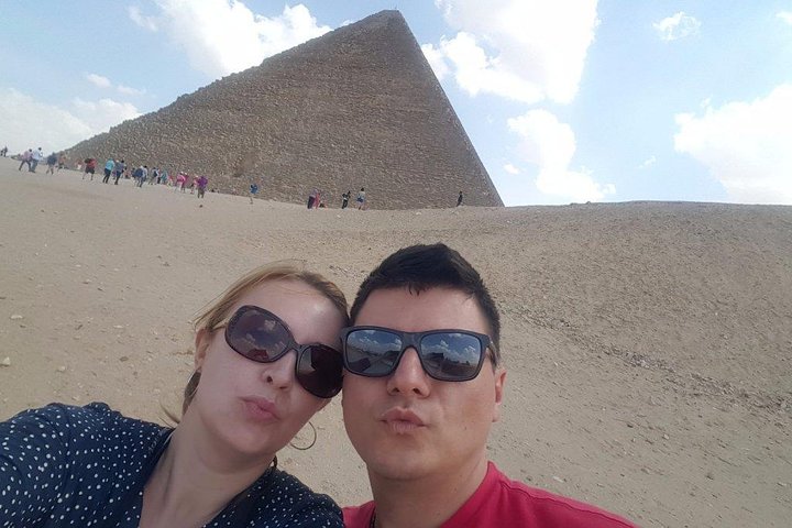Excursión de un día a El Cairo desde Hurghada con las Pirámides, la Esfinge y el Museo Egipcio, foto 7 | wizardtrip