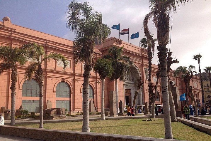 Excursión de un día a El Cairo desde Hurghada con las Pirámides, la Esfinge y el Museo Egipcio, foto 9 | wizardtrip