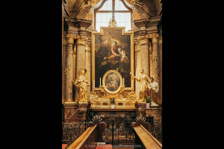 Klassisk konsert i Wiens historiske St. Anne's Church, med strykemusikere, foto 6 | wizardtrip