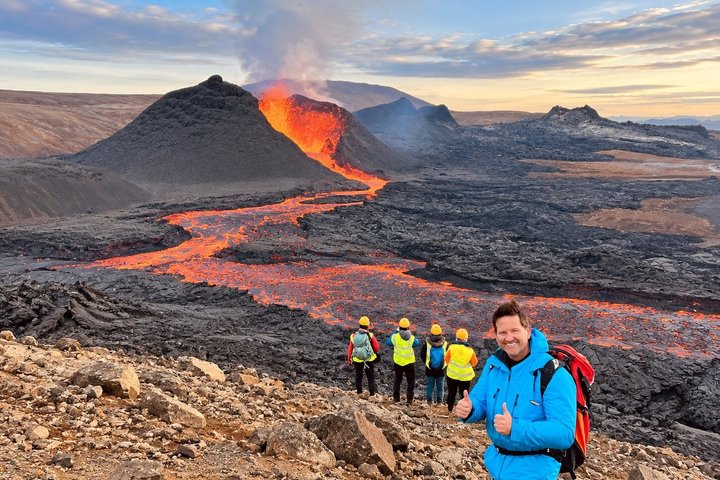 Randonnée Volcan Fagradalsfjall : L'Expérience Locale Authentique | wizardtrip