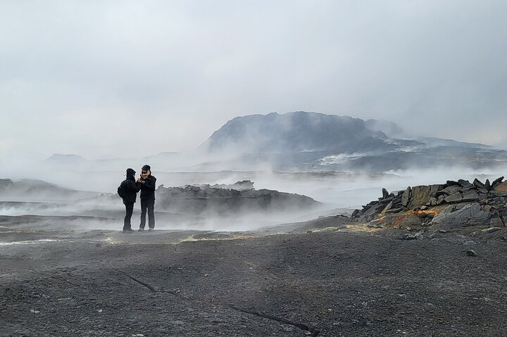 Hike across recent lava fields and explore volcanic landscapes on a guided tour in Iceland, photo 13 | wizardtrip
