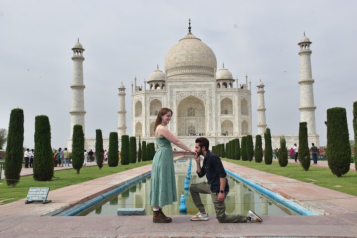 Visite Guidée du Taj Mahal avec Accès Prioritaire et Options Supplémentaires | wizardtrip