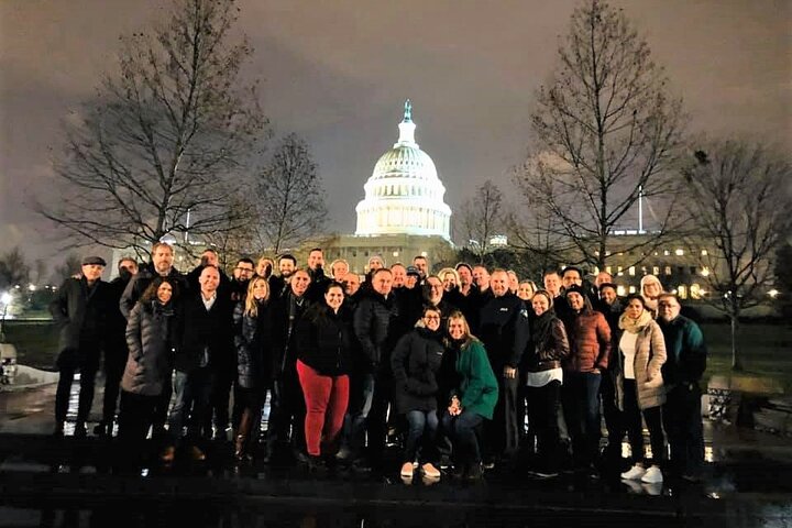 Passeio noturno pelos monumentos do National Mall de Washington DC, incluindo a Casa Branca e o Capitólio, foto 9 | wizardtrip