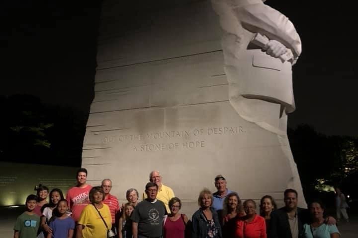 Passeio noturno pelos monumentos do National Mall de Washington DC, incluindo a Casa Branca e o Capitólio, foto 13 | wizardtrip