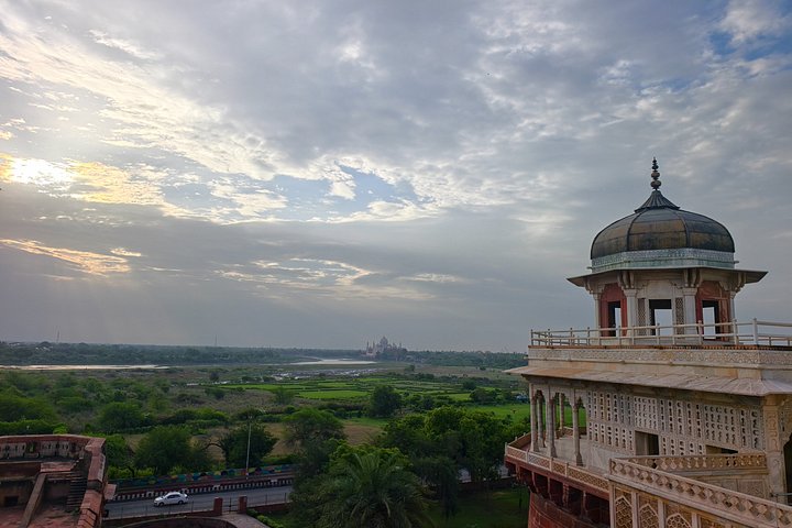 Private Ganztagestour zu den UNESCO-Weltkulturerbestätten von Agra, einschließlich des Taj Mahal bei Sonnenaufgang und Sonnenuntergang, Foto 47 | wizardtrip