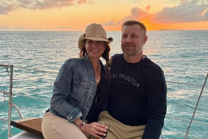 Desfrute de um passeio panorâmico ao pôr do sol em Key West com vinho e aperitivos num veleiro histórico, foto 6 | wizardtrip