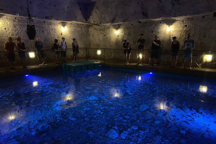 Explorez le Tunnel Bourbon historique à Naples, Italie, avec ses passages souterrains et ses reliques, photo 8 | wizardtrip