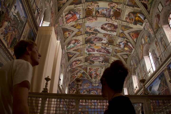 Kleingruppentour am frühen Morgen durch die Vatikanischen Museen, die Sixtinische Kapelle und die Basilika St. Peter in Rom, Foto 7 | wizardtrip