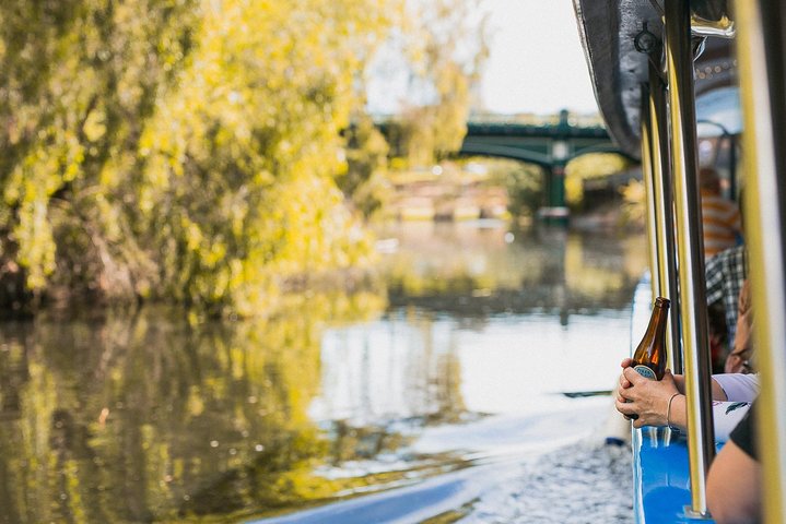 Malerische Kreuzfahrt auf dem Fluss Torrens in Adelaide an Bord des historischen Popeye-Boots, vorbei an Stadtwahrzeichen, Foto 7 | wizardtrip