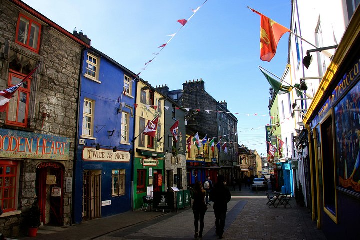 Tour de autocarro de dia inteiro de Dublin às Falésias de Moher, Burren, Wild Atlantic Way e Galway, foto 7 | wizardtrip