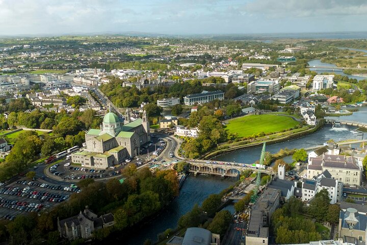 Tour de autocarro de dia inteiro de Dublin às Falésias de Moher, Burren, Wild Atlantic Way e Galway, foto 8 | wizardtrip