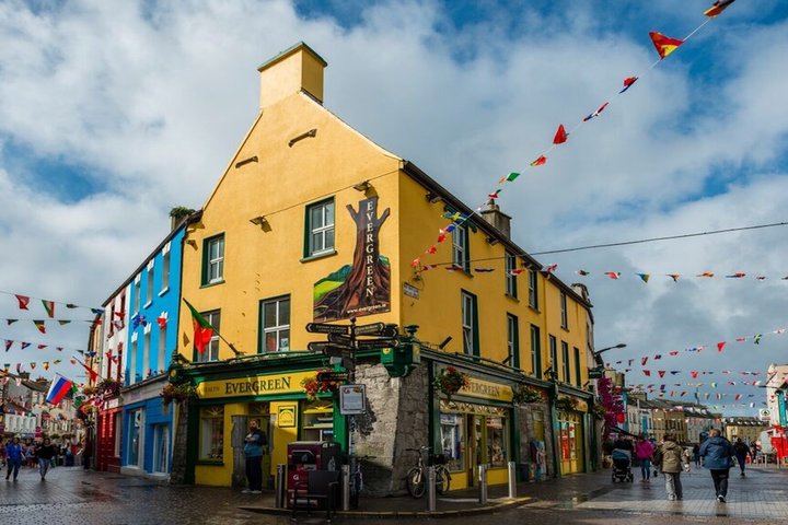 Tour de autocarro de dia inteiro de Dublin às Falésias de Moher, Burren, Wild Atlantic Way e Galway, foto 10 | wizardtrip