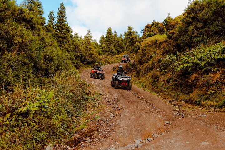 Explore São Miguel's volcanic landscapes and crater lakes on an adventurous quad biking tour, photo 13 | wizardtrip