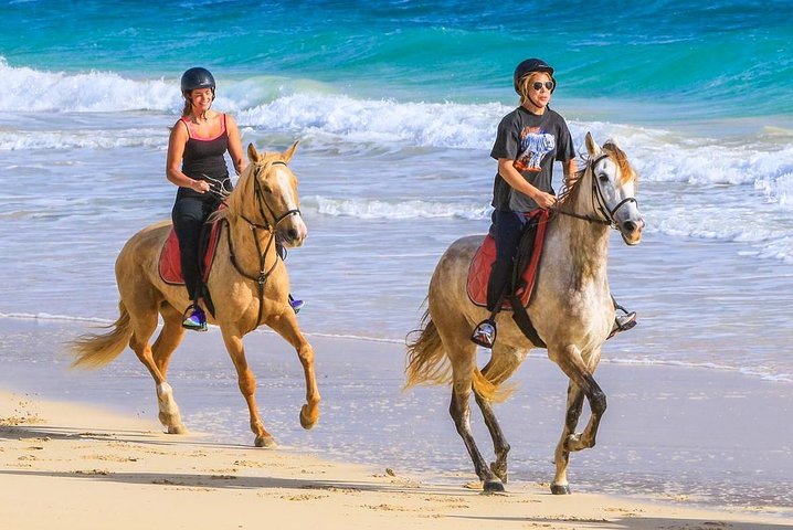 Balade à cheval sur l'île de Sal | wizardtrip