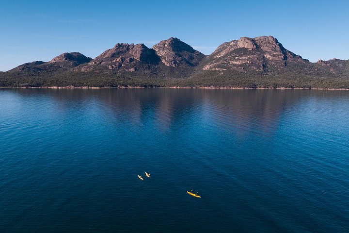 フレイシネ国立公園でのガイド付きシーカヤックツアー、海岸の景色と野生生物を探検、写真7 | wizardtrip
