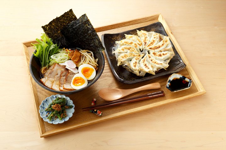 Kookles Ramen & Gyoza in Tokio met bezoek aan lokale supermarkt | wizardtrip