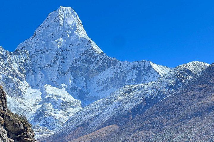 Trekking pelos majestosos Himalaias até ao Campo Base do Everest, experimentando paisagens deslumbrantes e cultura Sherpa, foto 15 | wizardtrip