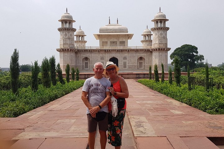 Excursion privée de luxe d'une journée de Delhi au Taj Mahal, au Fort d'Agra et au Baby Taj à Agra, en Inde, photo 26 | wizardtrip