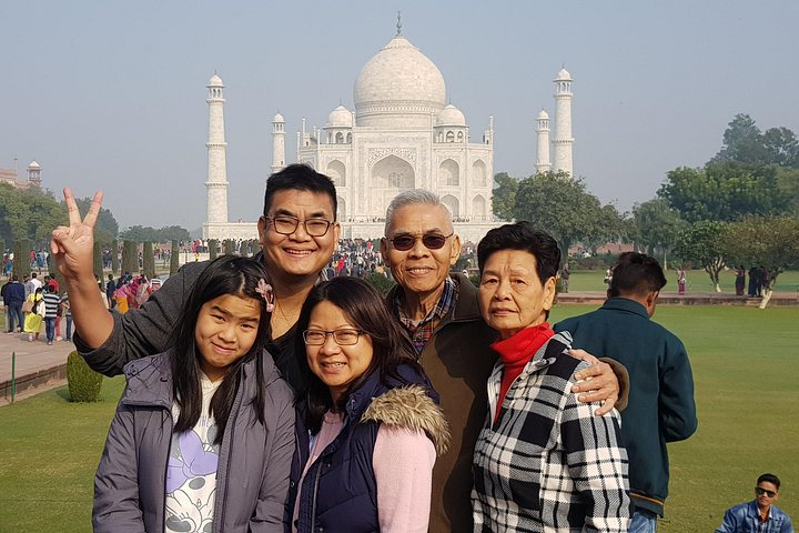 Excursion privée de luxe d'une journée de Delhi au Taj Mahal, au Fort d'Agra et au Baby Taj à Agra, en Inde, photo 33 | wizardtrip