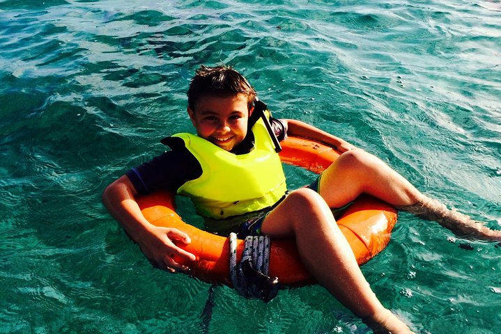 Sejl- og snorkeltur på Ambergris Caye, Belize, med havliv og en sejlbåd, foto 8 | wizardtrip