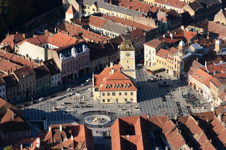ブカレストからトランスィルヴァニアへの小グループツアーで、ドラキュラ城、ブラショフ、ペレシュ城を訪れます、写真7 | wizardtrip
